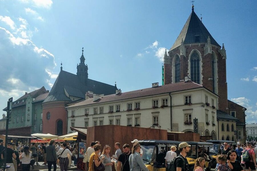 Krakow: Old Town City Tour in a Golf Cart - Wawel and the Gothic Franciscan Monastery