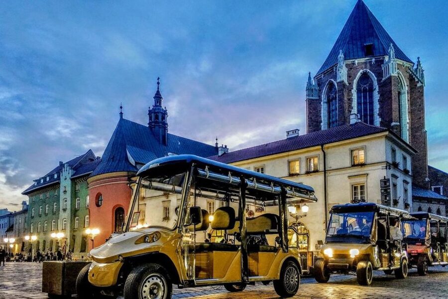 Krakow: Old Town, Ghetto, and Kazimierz Golf Cart Tour - Planty Park and the streets around the center