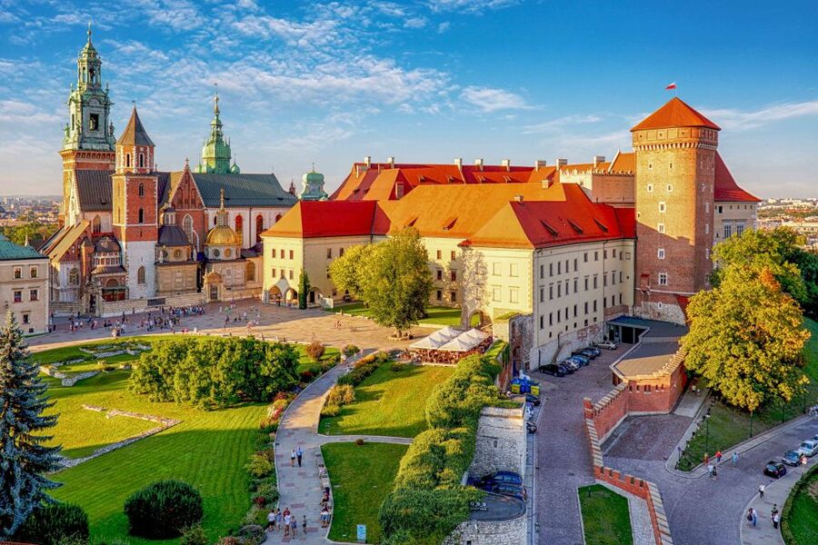 Krakow: Old Town Guided Walking Tour - Jagiellonian University and Planty Park