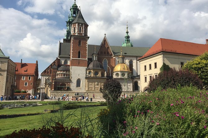 Krakow Old Town Walking Tour - Krakow’s dragon and the lighter side of the route