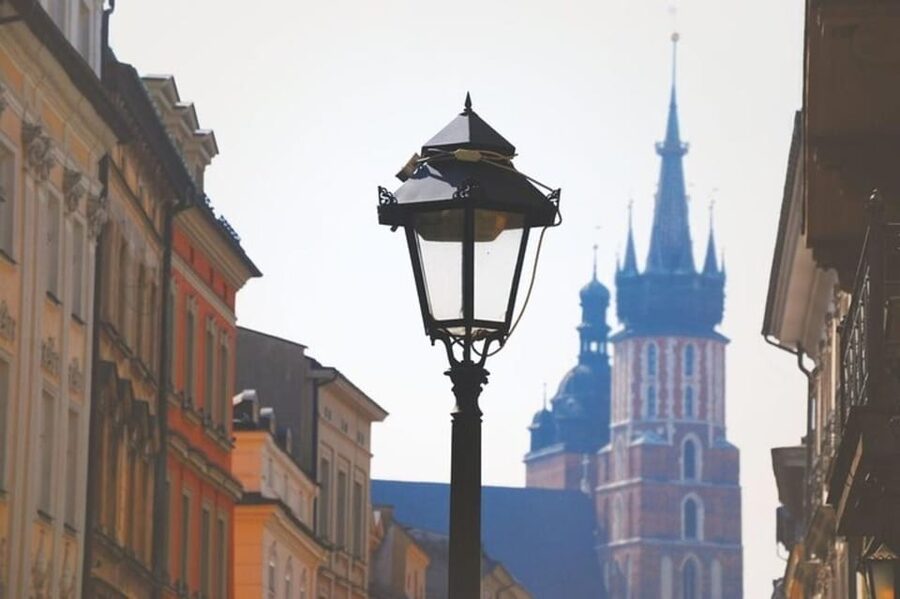 Krakow : Old Town Walking Tour With A guide - Key points to know before you book