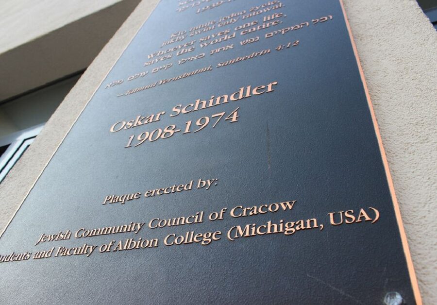 Krakow: Oskar Schindler's Factory Entry and Guided Tour - Walking through the permanent exhibition