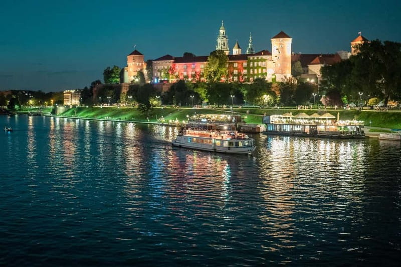 Krakow: Private Evening Boat Tour - What the private Krakow boat ride feels like