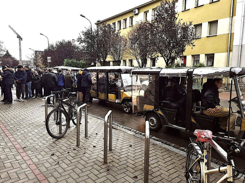 Krakow: Private Panoramic Tour by Golf Cart with Audio Guide - Audio guide strengths and limits
