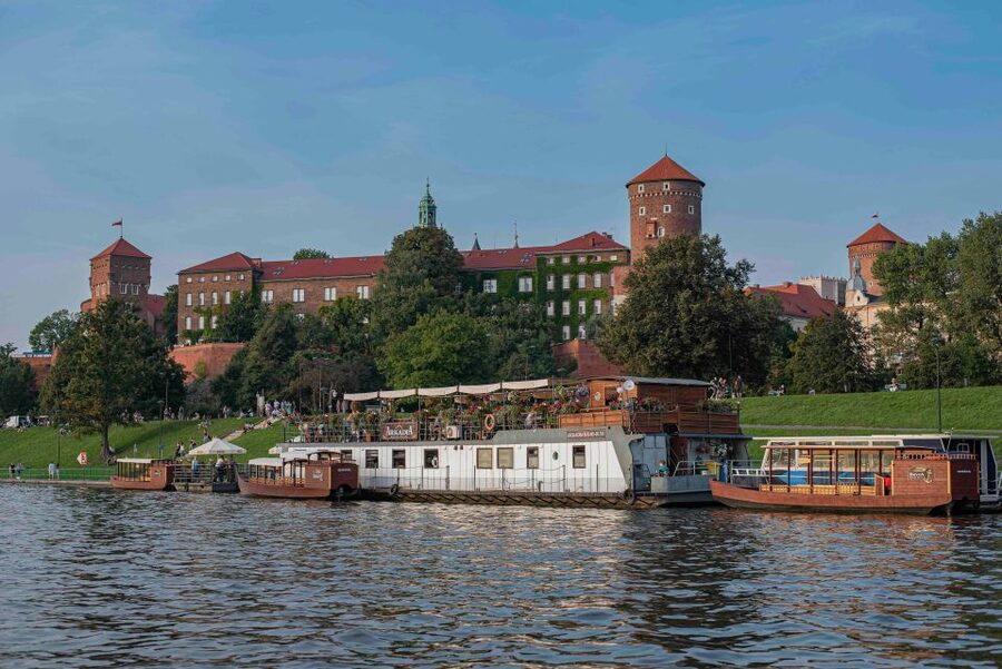 Krakow: Private Traditional Gondola Cruise - Salwator and the Norbertine Monastery