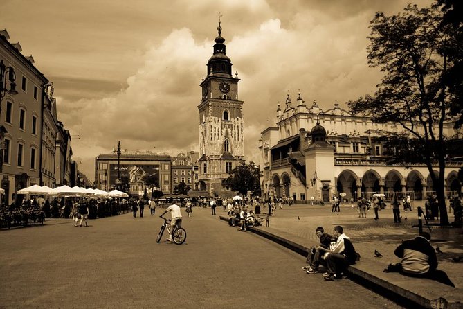Krakow Private Walking Tour - Collegium Maius and the university quarter