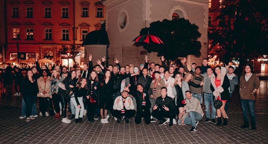 Krakow: Pub Crawl with 1 Hour of Unlimited Alcoholic Drinks - The guides make or break the group mood