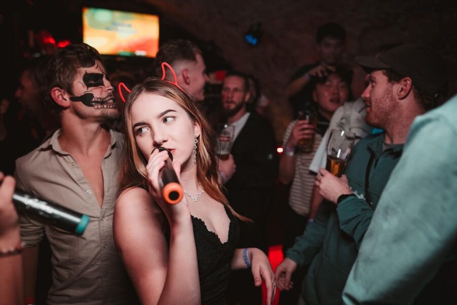Krakow: Pub Crawl with 1 Hour of Unlimited Alcoholic Drinks - A long night that reaches the 3 AM club