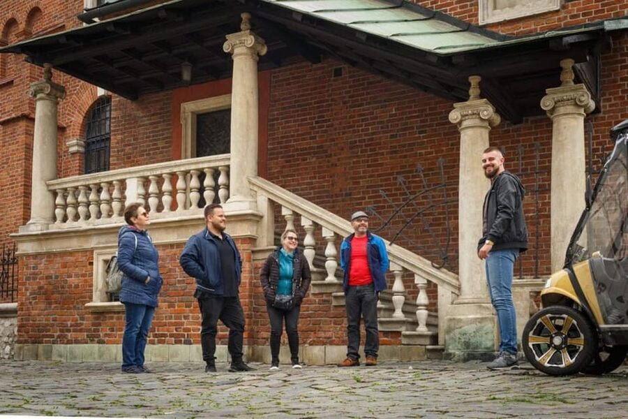 Krakow: Regular Extended City Sightseeing Tour By Golf Cart - Main Square and Krakow’s grand public buildings