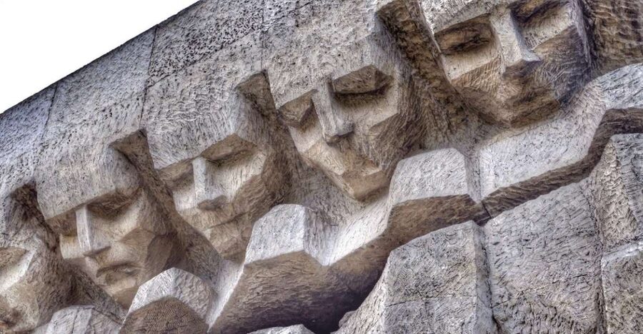 Krakow: River Cruise & Guided Visit to Former Plaszow Camp - Key points to know before booking