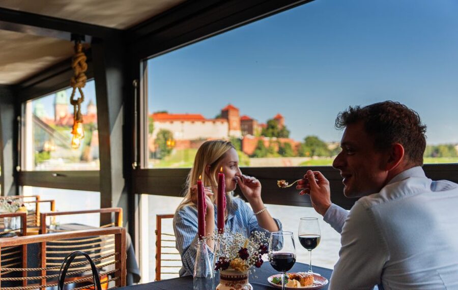 Krakow: Romantic Dinner with a Cruise on the Vistula River - What the menu means for your evening