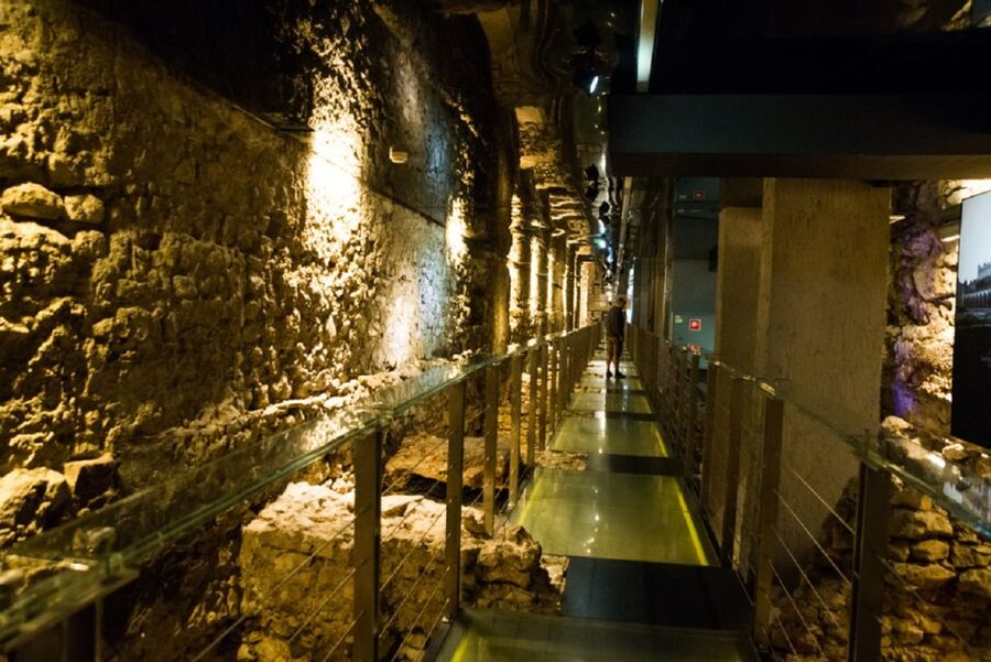 Krakow: Rynek Underground Museum Guided Tour & Stories - Starting at Krakow’s Main Square