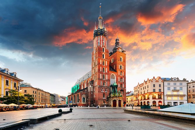 Krakow: Rynek Underground Museum Skip-the-line Guided Tour - Why the guide can make or break the visit
