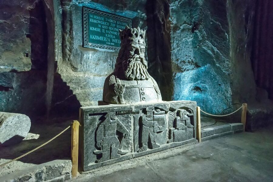 Krakow: Salt Mine Wieliczka Guided Tour Hotel Pickup - Leaving Krakow for Wieliczka