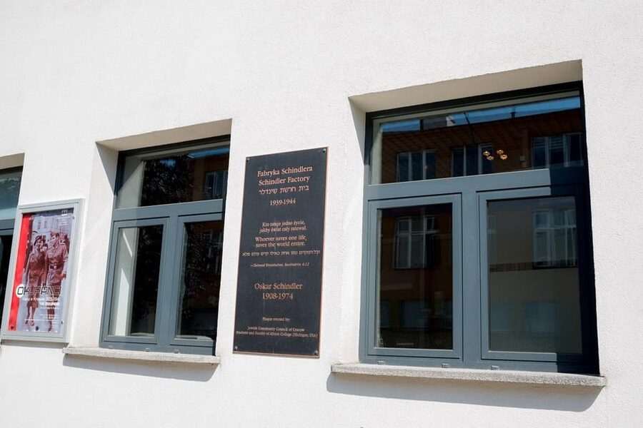 Kraków: Schindler’s Factory & Jewish Ghetto Guided Tour - Key points to know before booking