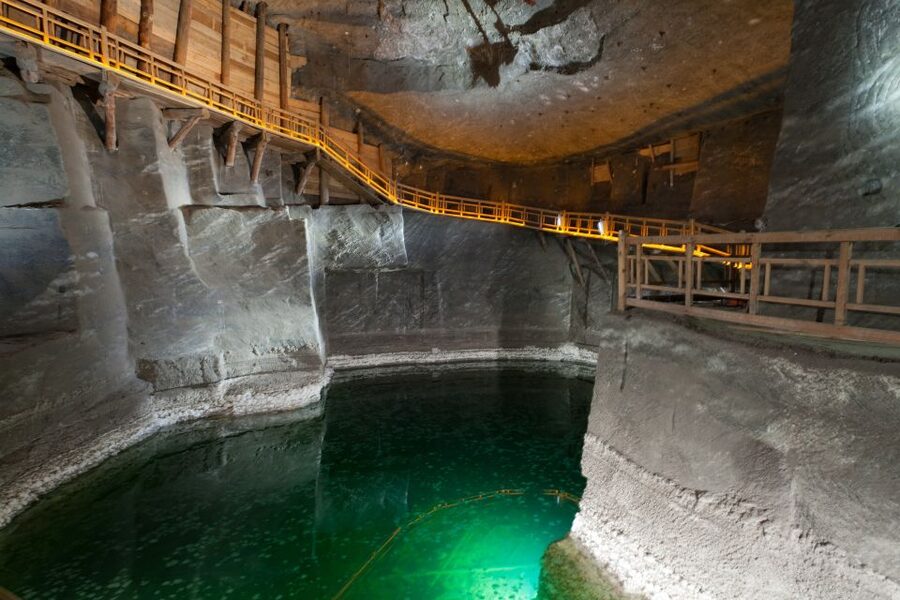 Krakow: Schindler's Factory, Jewish Ghetto & Salt Mine Tour - Is the $147 price fair?