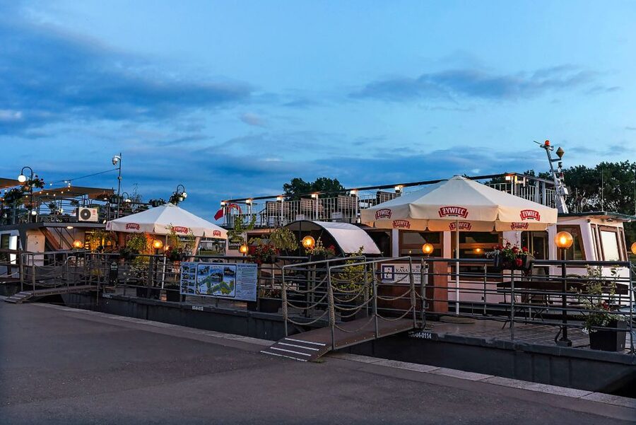 Krakow: Sightseeing Cruise by Vistula River - Norbertines, Dębniki, and the quieter riverbank