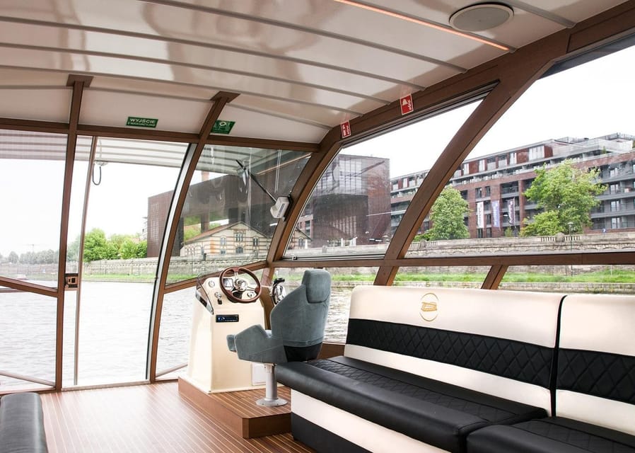 Krakow: Sightseeing Cruise on the Vistula River - How much commentary should you expect?