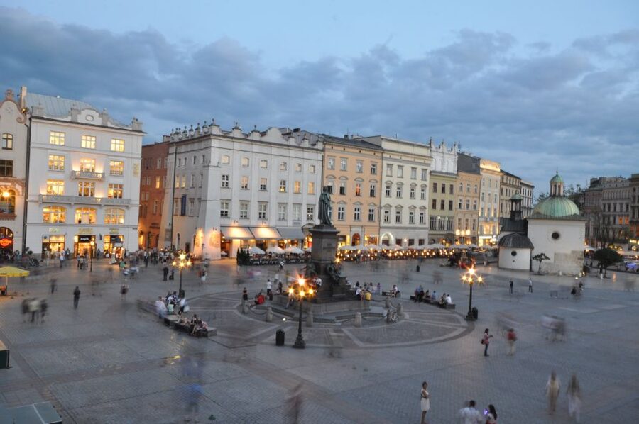 Krakow: Skip the Line Underground Museum and Old Town - Private Group Value at $163 Per Person