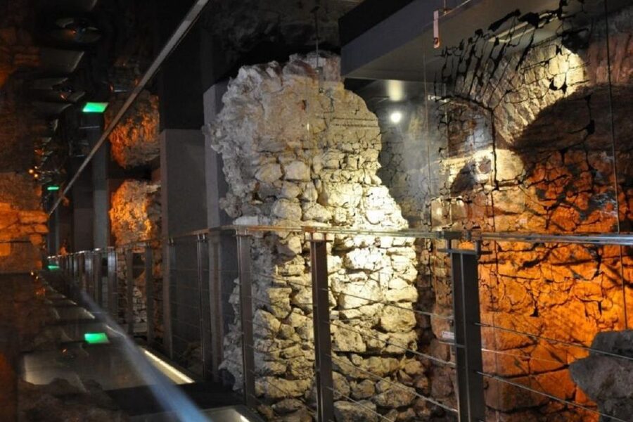 Krakow: Skip the Line Underground Museum Private Guided Tour - The Archaeology Is More Than Old Stones