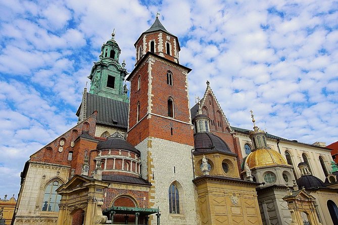 Krakow Skip The Line Wawel Castle and Cathedral Private Tour - Timing, meeting point, and group comfort