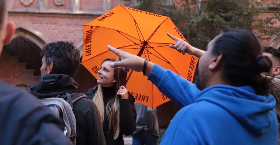 Krakow: The Old Town Walking Tour - The approach to Wawel Castle