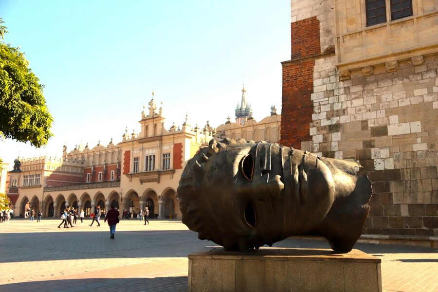 Krakow: The Old Town Walking Tour - Weather, accessibility, and practical comfort