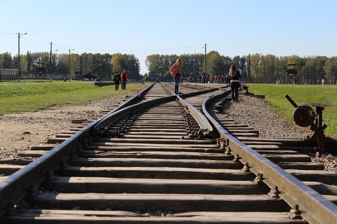 Krakow to Auschwitz-Birkenau: Private Round-Trip Experience - Auschwitz: a self-paced visit at the main camp