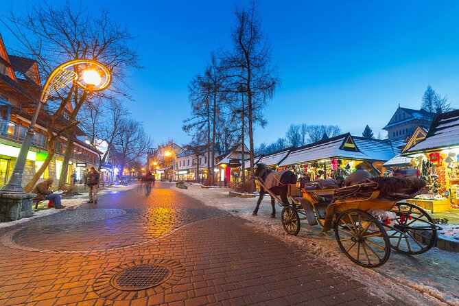 Krakow to Zakopane: Funicular, Tasting and Thermal Baths Day Trip - Witów, a bacówka, and the taste of oscypek