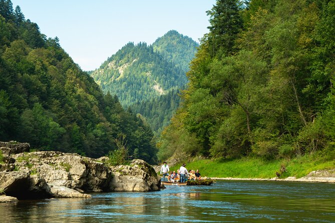 Krakow: Traditional Dunajec River Rafting with Mountain Chairlift - The Dunajec Rafting Route Through Pieniny National Park