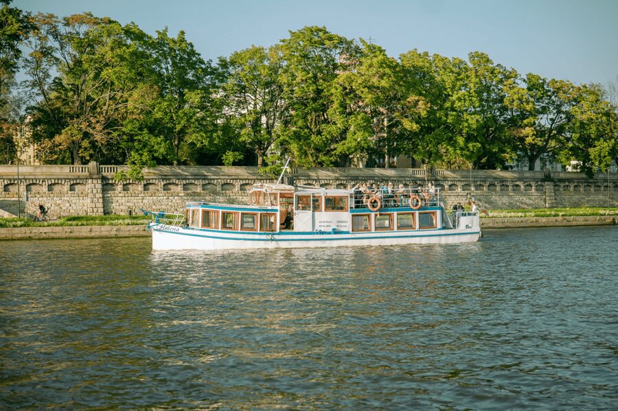 Krakow: Vistula River Sightseeing Cruise ️ - The best time to fit this into your Krakow day