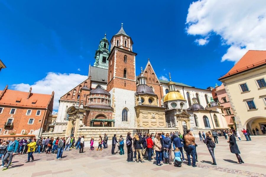 Krakow: Wawel Castle and Cathedral Guided Tour - Practical advice before you go