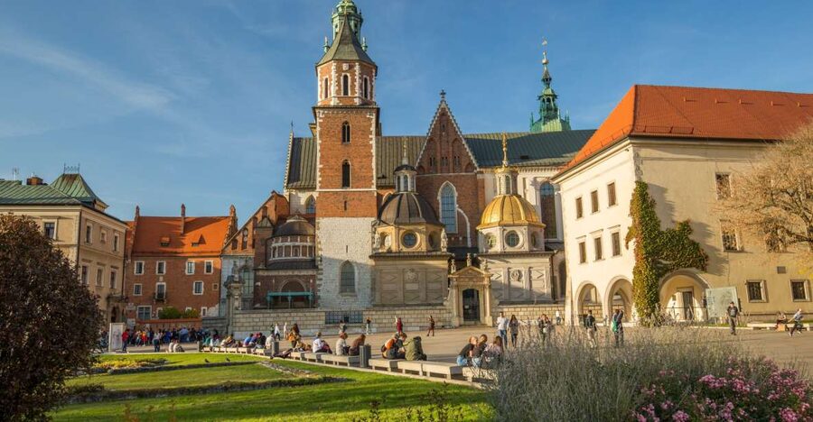 Krakow: Wawel Castle, Cathedral, Salt Mine, and Lunch - Wieliczka Salt Mine at 340 meters below ground