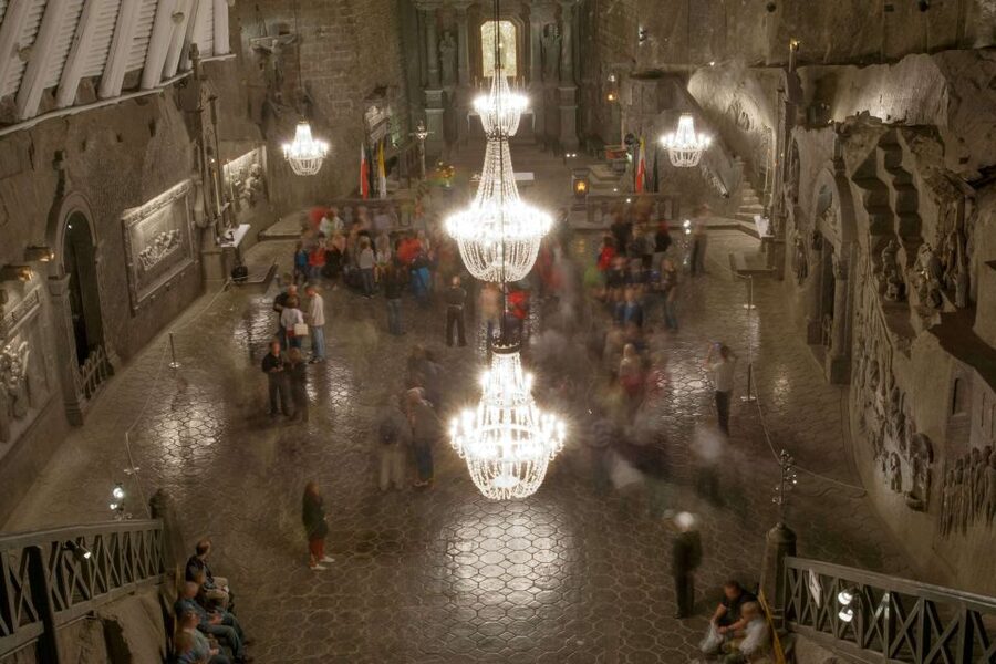 Krakow: Wawel Castle, Cathedral, Salt Mine, and Lunch - Walking through the Wieliczka Salt Mine