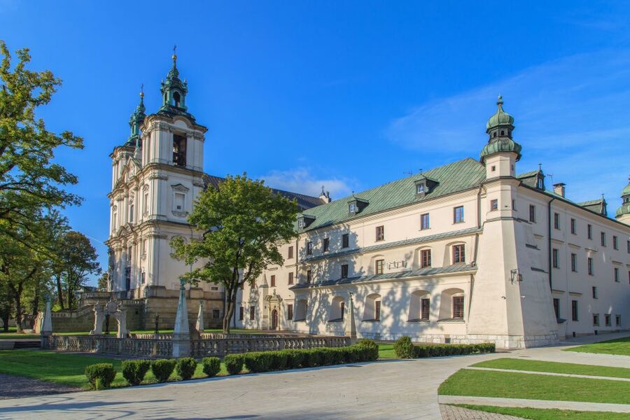 Krakow: Wawel Hill Audioguide Tour - Legends of the dragon and the Wawel chakra