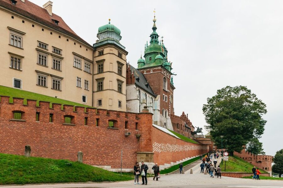 Krakow: Wawel Royal Hill with Optional Castle and Cathedral - From Kanonicza Street to the Arms Gate