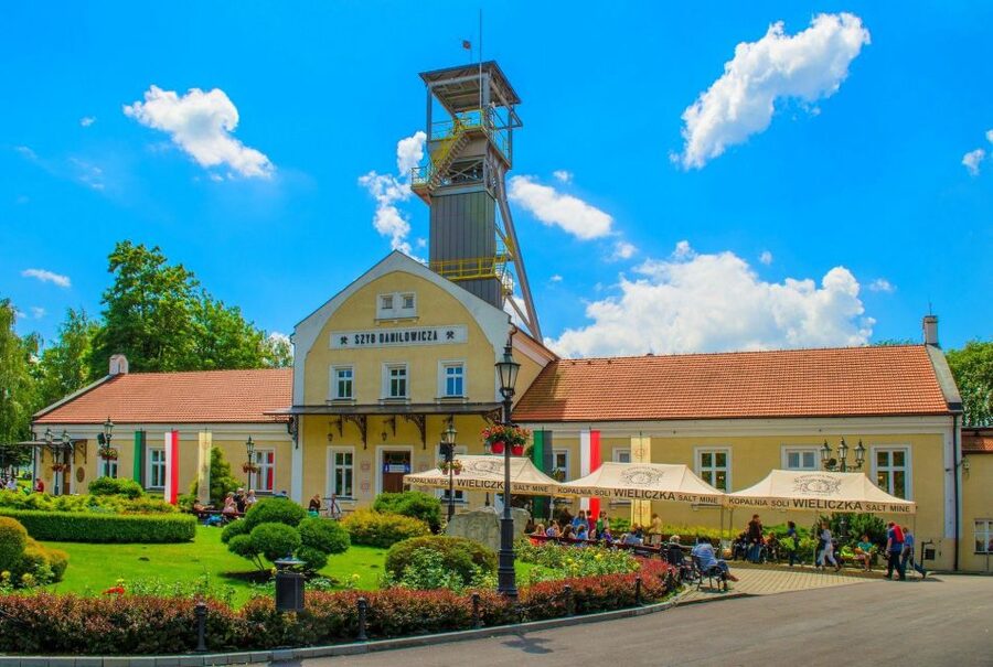 Krakow: Wieliczka Salt Mine Fast-Track Ticket & Guided Tour - Who should book this mine tour?