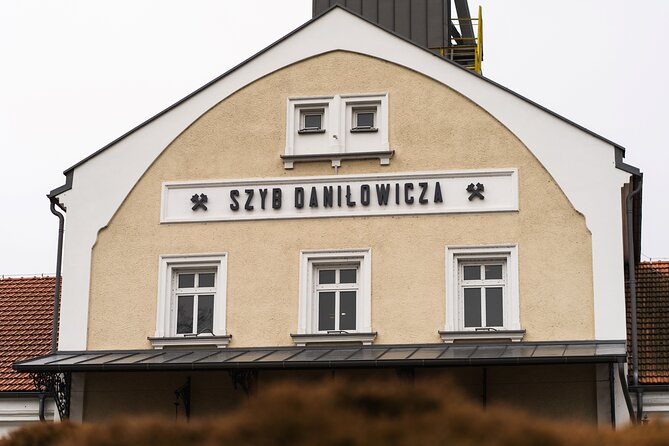 Krakow: Wieliczka Salt Mine Guided Tour with Pick-up options - Three hours among salt chambers and sculptures