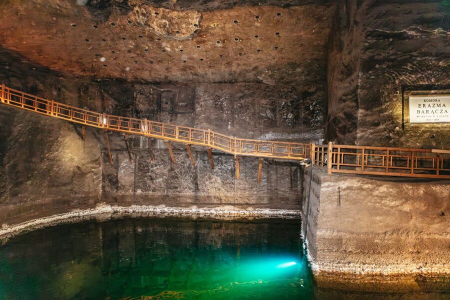 Krakow: Wieliczka Salt Mine Guided Tour with Transport - Getting From Krakow to the Mine