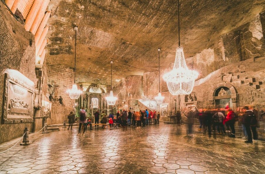 Krakow: Wieliczka Salt Mine Skip-the-Line Live Guided Tour - The 2.5-hour guided route