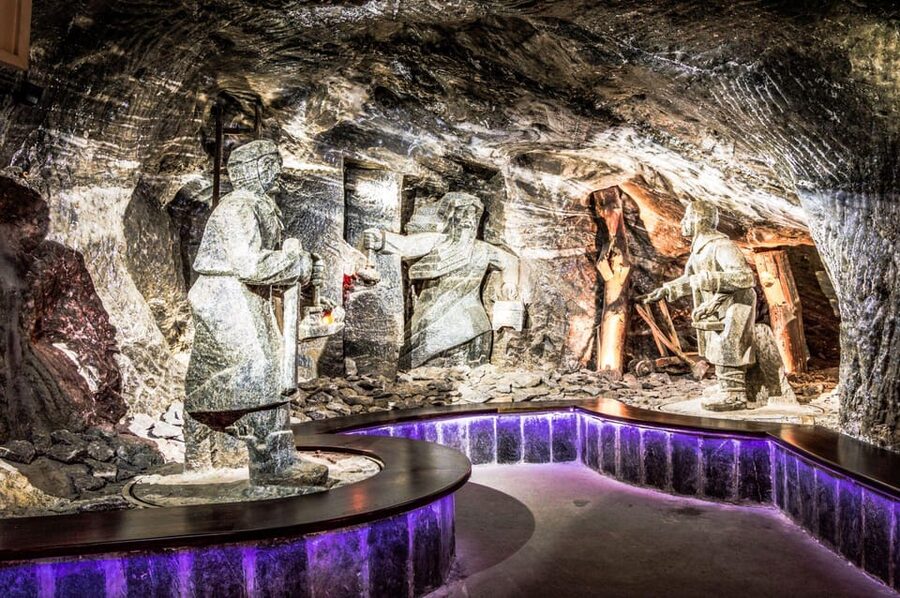Krakow: Wieliczka Salt Mine Skip-the-Line Live Guided Tour - The Krakow pickup and 40-minute ride