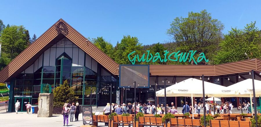 Krakow: Zakopane, Funicular, Cheese, and Highland Day Trip - Jaszczurówka Chapel and regional design