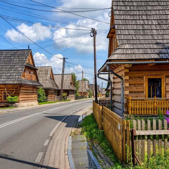 Krakow: Zakopane & Hot Springs Tour with Cable Car & Pickup - Guide support and the group format