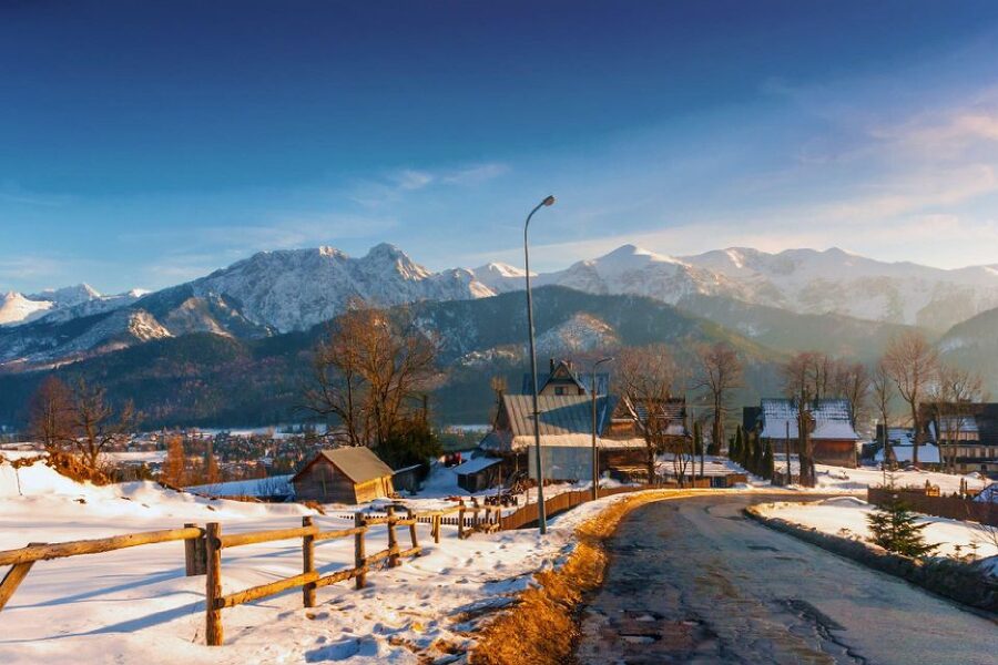 Krakow: Zakopane Tatra Mountains, Cable Car, Local Tasting - Krupowki Street, lunch, and free time