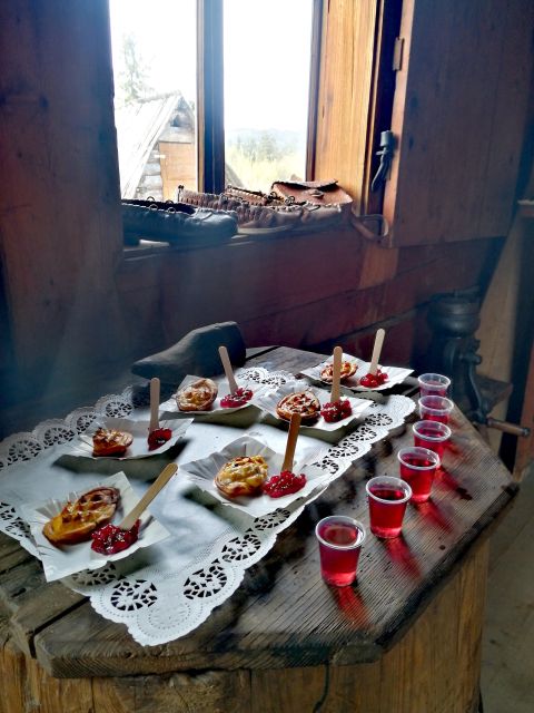 Krakow: Zakopane, Thermal Springs, Cable Car, Local Tasting - Riding the Gubałówka funicular