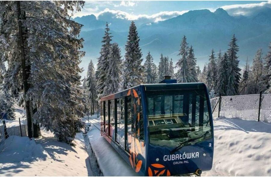 Krakow : Zakopane Tour + Thermal Pools with Hotel Pickup - Hotel pickup and the road to the mountains