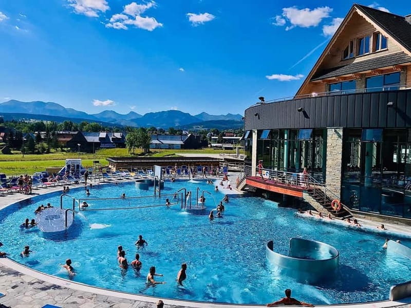 Krakow: Zakopane Tour with Chocholow Hot Baths and Cable Car - Chochołów and its wooden homes