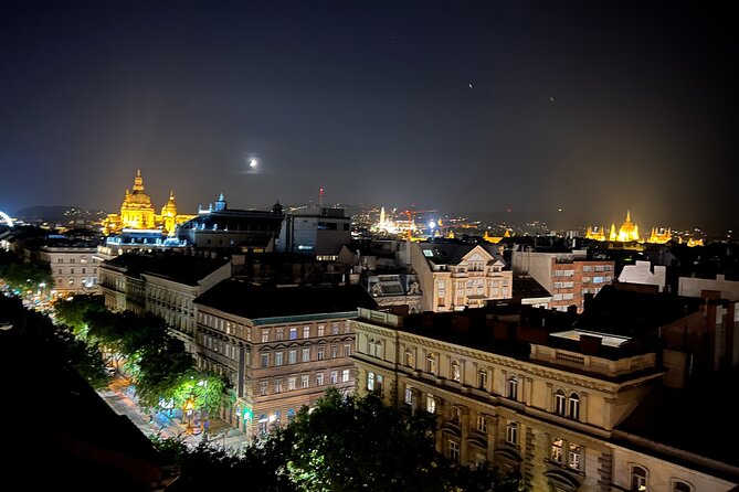 Luxury Private Transfer from Krakow to Budapest - Optional Orava Castle stop