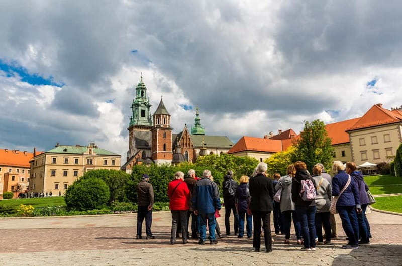 Mysterious Wawel Cathedral and Wawel Courtyard Guided Tour - Meeting at Kanonicza 25
