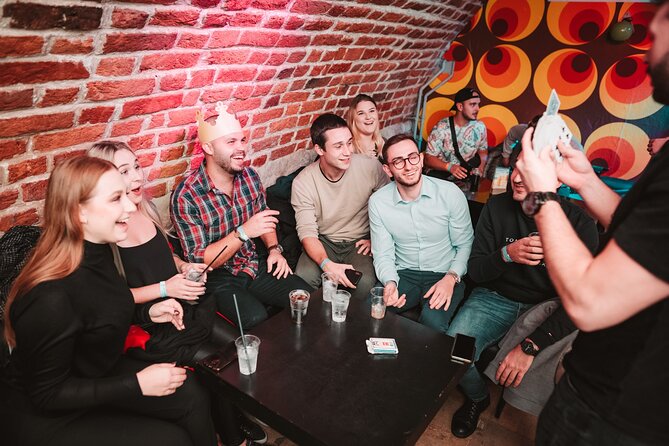 New Year's Eve Pub Crawl With 2 Hour Unlimited Alcohol + VIP Entry To Best Clubs - Frantic Club’s polished New Year’s setting